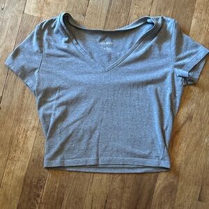 Wild Fable Gray V-Neck Crop Top - M
